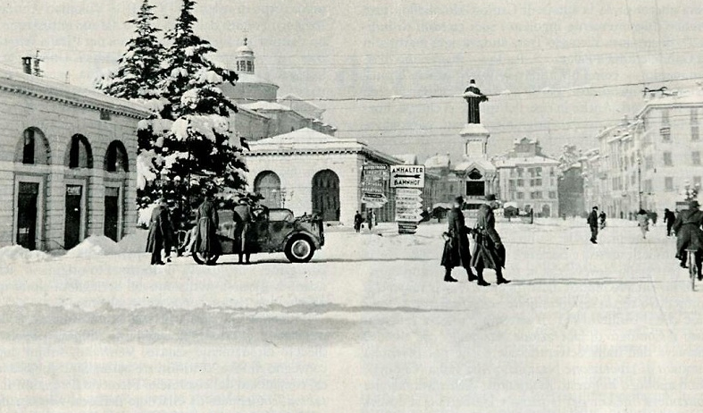 Brescia, Piazzale Arnaldo, inverno 1943-44